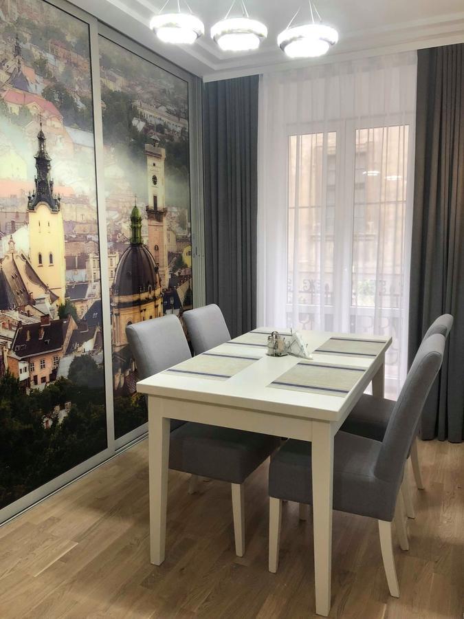 Lux Apartment Ruska Lviv Extérieur photo