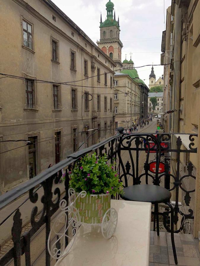 Lux Apartment Ruska Lviv Extérieur photo